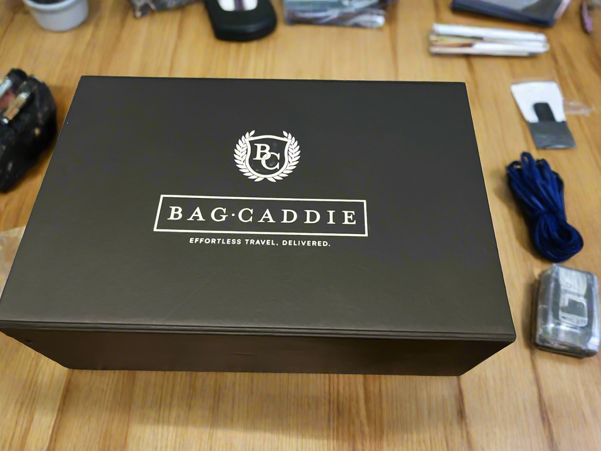 The BagCaddie Starter Box is the ultimate kit for golf clubs, resorts, or retailers looking to offer premium, white-glove shipping services to their members or customers. Designed with convenience and branding in mind, each box includes everything you need to introduce BagCaddie seamlessly.