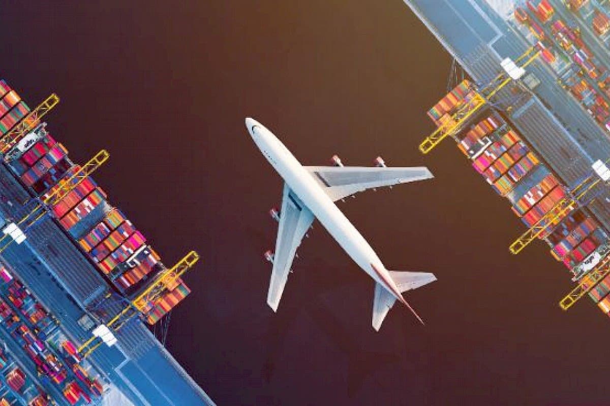 Crane Worldwide air freight operations supporting BagCaddie travel logistics